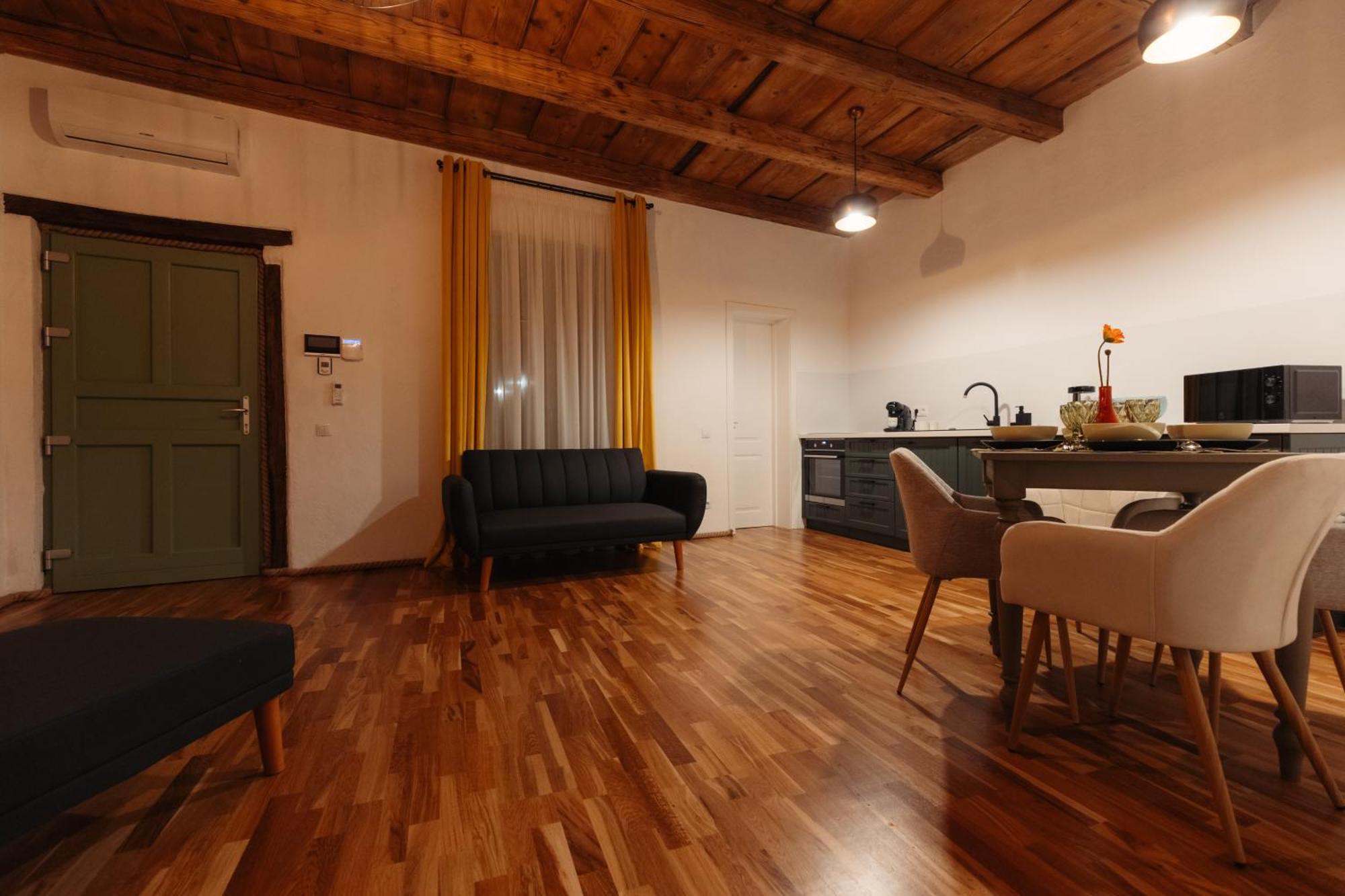 Casa 1901 Lejlighedshotel Baia Mare Eksteriør billede